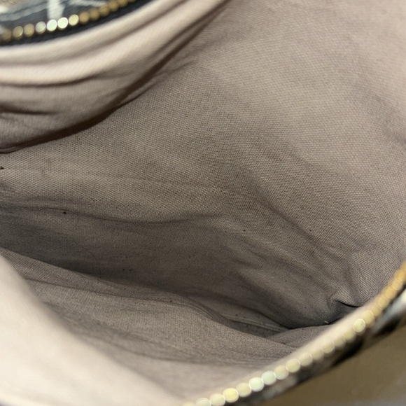 Like new Sweet Tangerine crossbody - Picture 6 of 6